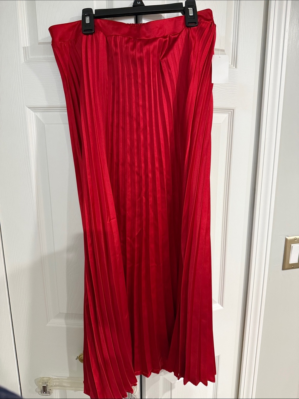 Versona Crimson Red Pleated Midi Skirt